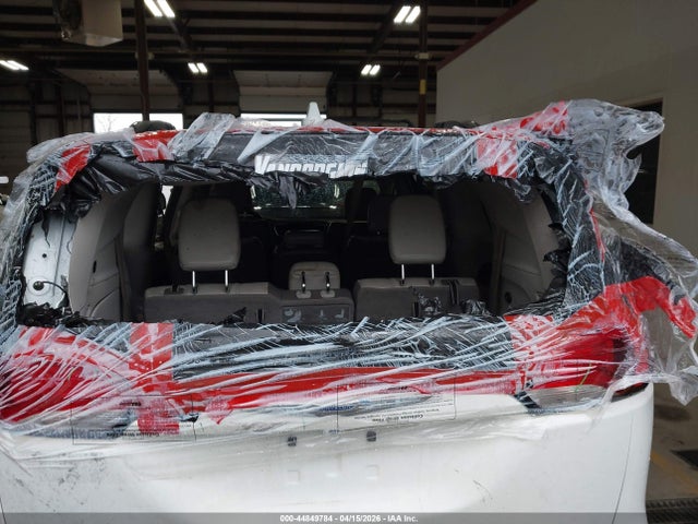 Auction sale of the 2018 Chrysler Pacifica Touring L, vin: 2C4RC1BG8JR217124, lot number: 44849784