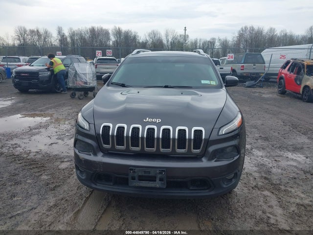 2015 Jeep Cherokee Latitude მანქანა იყიდება აუქციონზე, vin: 1C4PJMCSXFW521488, აუქციონის ნომერი: 44849790