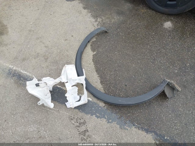 44849809 :رقم المزاد ، JTDADABUXS3030641 vin ، 2025 Toyota Prius Le Awd-e مزاد بيع