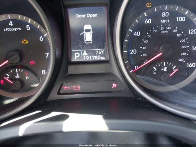 44849811 :رقم المزاد ، 5XYZTDLB0FG281898 vin ، 2015 Hyundai Santa Fe Sport 2.4l مزاد بيع