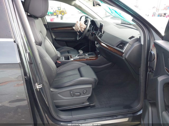 WA1BNAFY0K2094847 Audi Q5 45 Premium