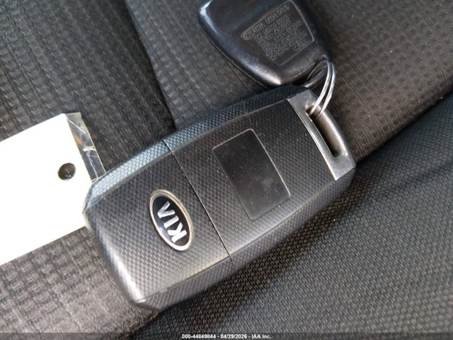 Продажа на аукционе авто 2015 Kia Sorento Lx, vin: 5XYKTDA68FG636646, номер лота: 44849844