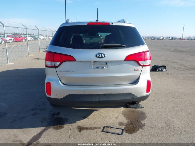 Продажа на аукционе авто 2015 Kia Sorento Lx, vin: 5XYKTDA68FG636646, номер лота: 44849844