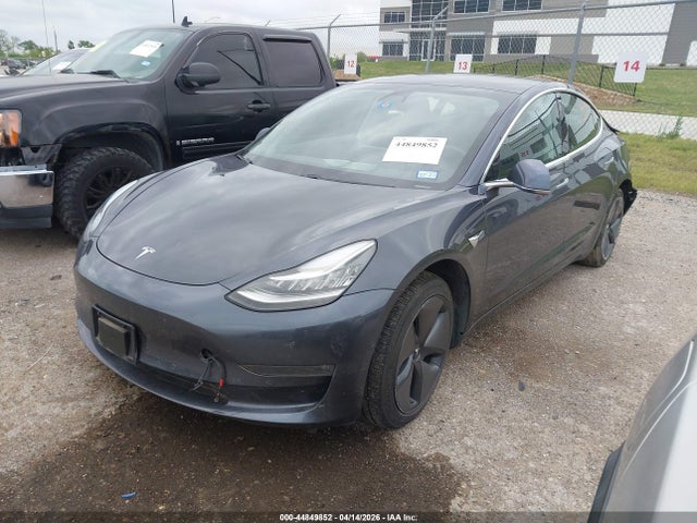 44849852 :رقم المزاد ، 5YJ3E1EB6KF386510 vin ، 2019 Tesla Model 3 Long Range/performance مزاد بيع