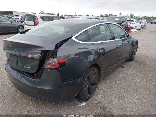 44849852 :رقم المزاد ، 5YJ3E1EB6KF386510 vin ، 2019 Tesla Model 3 Long Range/performance مزاد بيع