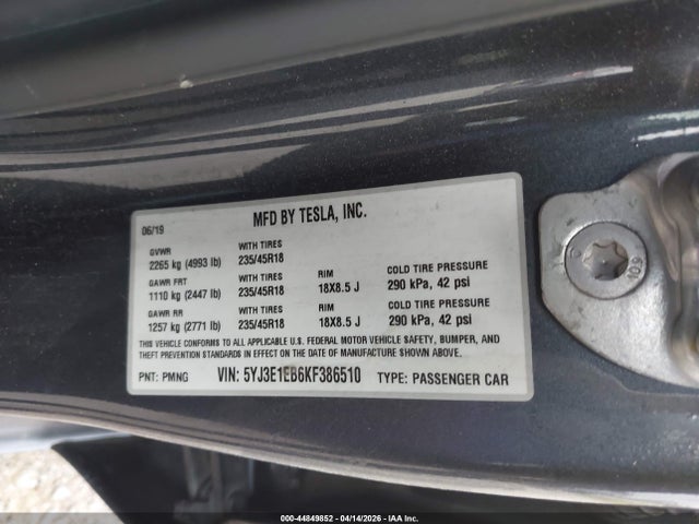 44849852 :رقم المزاد ، 5YJ3E1EB6KF386510 vin ، 2019 Tesla Model 3 Long Range/performance مزاد بيع