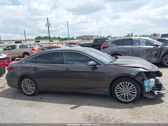 44849888 :رقم المزاد ، 4T1DZ1FB3LU044198 vin ، 2020 Toyota Avalon Limited مزاد بيع