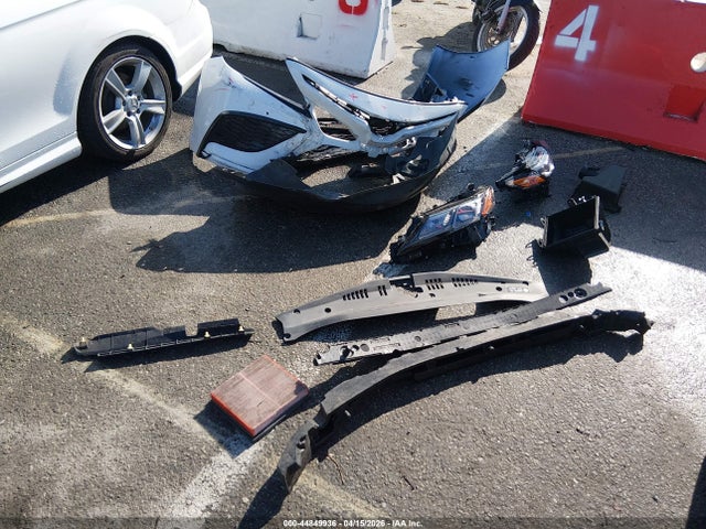 4T1G11AK4MU498280 Toyota CAMRY SE