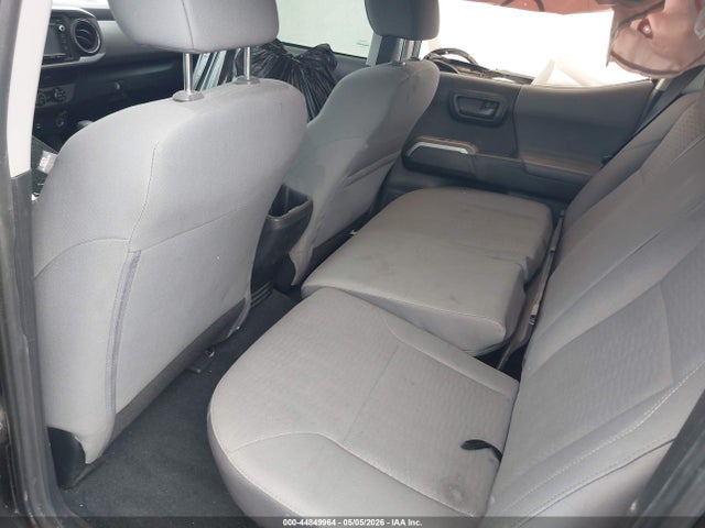 5TFAZ5CNXKX080514 Toyota Tacoma Sr5 V6