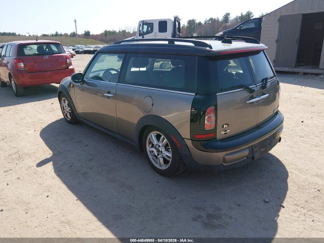 2012 MINI COOPER CLUBMAN WMWZF3C55CT489204 Photo 2