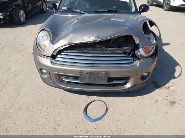 2012 MINI COOPER CLUBMAN WMWZF3C55CT489204 Photo 5