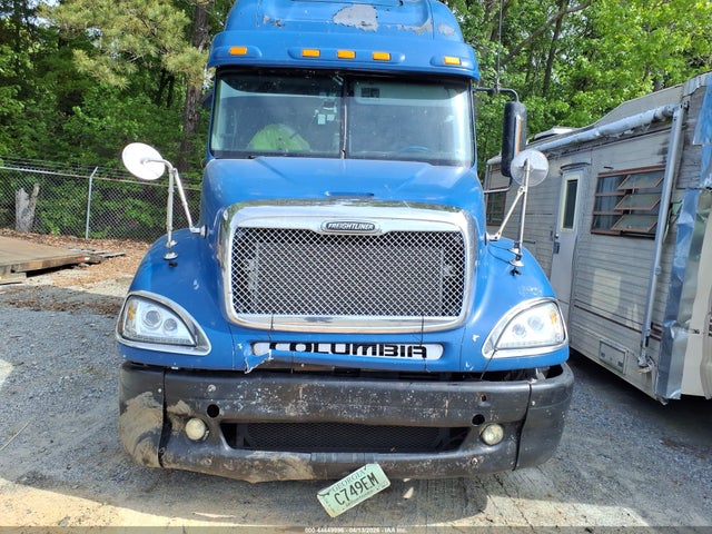 2008 Freightliner Conventional Columbia მანქანა იყიდება აუქციონზე, vin: 1FUJA6CK28LY78811, აუქციონის ნომერი: 44849996