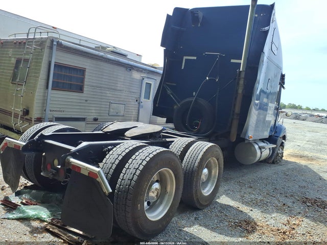 2008 Freightliner Conventional Columbia მანქანა იყიდება აუქციონზე, vin: 1FUJA6CK28LY78811, აუქციონის ნომერი: 44849996