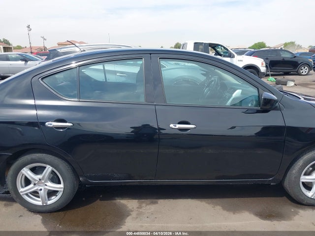 3N1CN7AP8JL843521 Nissan Versa 1.6 Sv
