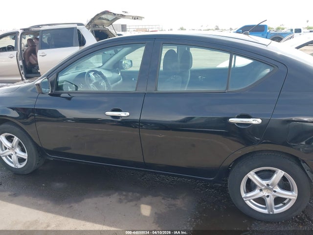 3N1CN7AP8JL843521 Nissan Versa 1.6 Sv