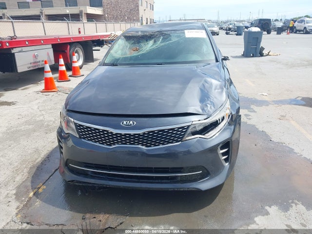 5XXGW4L21GG014001 KIA Optima Sx Turbo