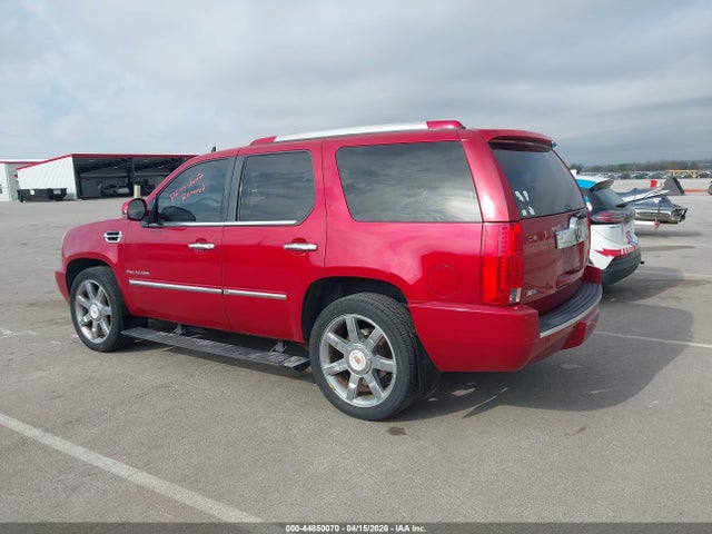 44850070 :رقم المزاد ، 1GYS4BEF1CR291396 vin ، 2012 Cadillac Escalade Luxury مزاد بيع