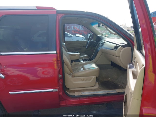 44850070 :رقم المزاد ، 1GYS4BEF1CR291396 vin ، 2012 Cadillac Escalade Luxury مزاد بيع