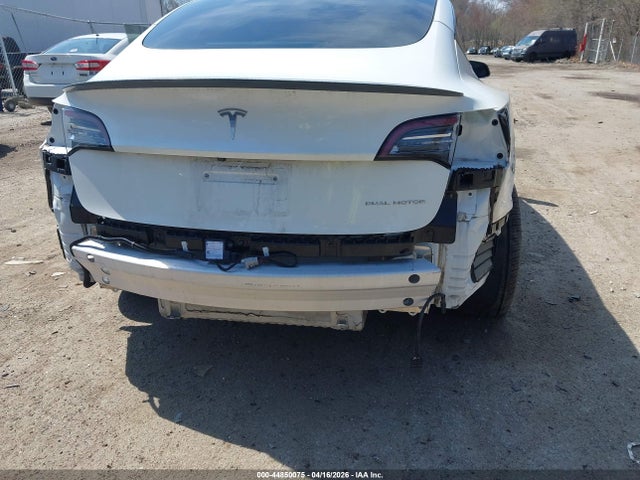 Продажа на аукционе авто 2022 Tesla Model 3 Long Range Dual Motor All-wheel Drive, vin: 5YJ3E1EB6NF164215, номер лота: 44850075