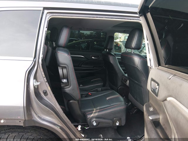 5TDKZRFH9KS351344 Toyota Highlander Se