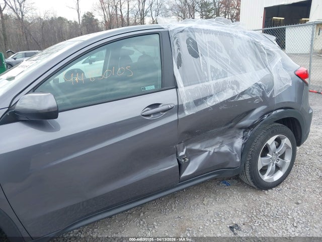 2022 HONDA HR-V 3CZRU6H3XNM723978 Photo 5