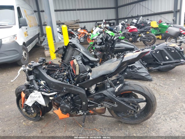 Yamaha YZFR6 2020 JYARJ28E5LA006855 Image 12