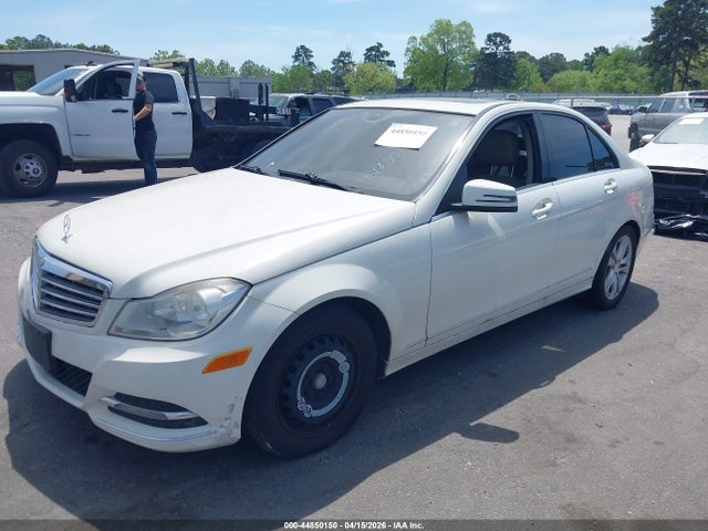 44850150 :رقم المزاد ، WDDGF8BBXCR231052 vin ، 2012 Mercedes-benz C 300 Luxury 4matic مزاد بيع
