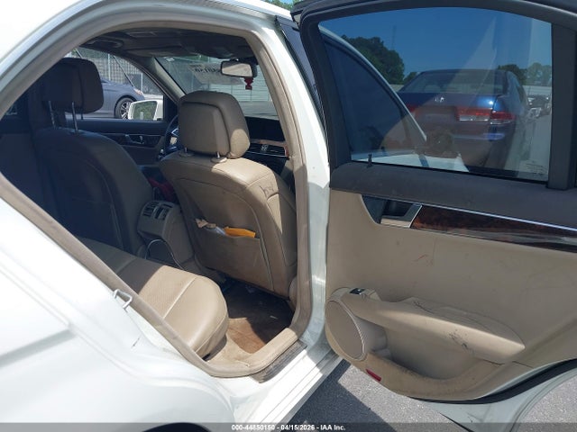 44850150 :رقم المزاد ، WDDGF8BBXCR231052 vin ، 2012 Mercedes-benz C 300 Luxury 4matic مزاد بيع