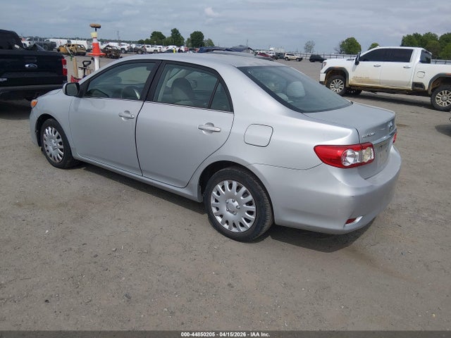 2013 TOYOTA COROLLA 5YFBU4EE0DP143440 Photo 2