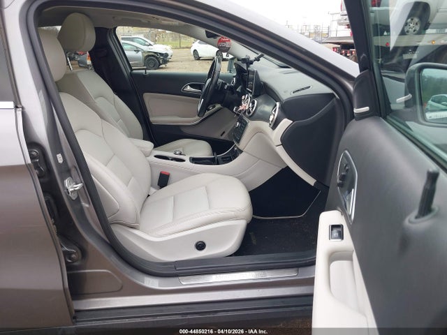 2015 MERCEDES-BENZ GLA 250 WDCTG4GB5FJ171945 Photo 4