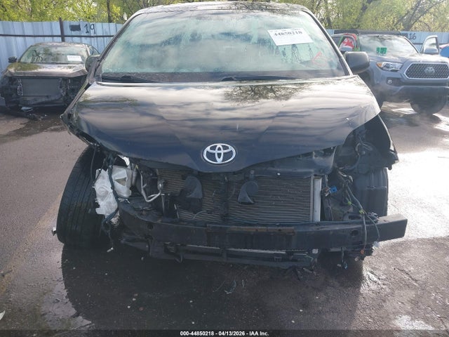 Aukcja sprzedaży 2011 Toyota Sienna Xle, vin: 5TDDK3DC5BS010458, numer aukcji: 44850218
