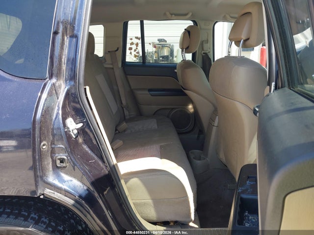 44850231 :رقم المزاد ، 1J4NT1FA7BD138126 vin ، 2011 Jeep Compass مزاد بيع
