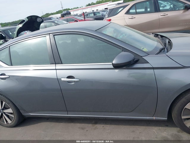 44850251 :رقم المزاد ، 1N4BL4DV1NN352906 vin ، 2022 Nissan Altima Sv Fwd مزاد بيع