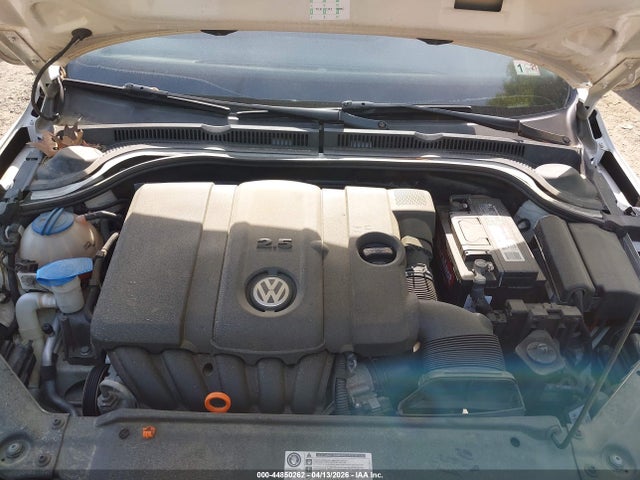 44850262 :رقم المزاد ، 3VWDZ7AJ1BM302434 vin ، 2011 Volkswagen Jetta 2.5l Se مزاد بيع