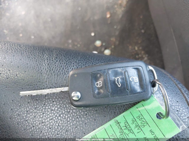 44850262 :رقم المزاد ، 3VWDZ7AJ1BM302434 vin ، 2011 Volkswagen Jetta 2.5l Se مزاد بيع