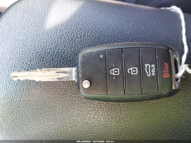 Aukcja sprzedaży 2017 Kia Forte Lx, vin: 3KPFK4A76HE152701, numer aukcji: 44850291