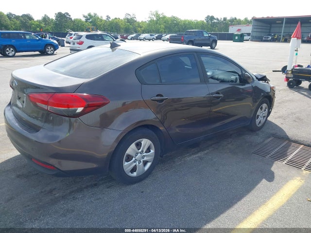Aukcja sprzedaży 2017 Kia Forte Lx, vin: 3KPFK4A76HE152701, numer aukcji: 44850291