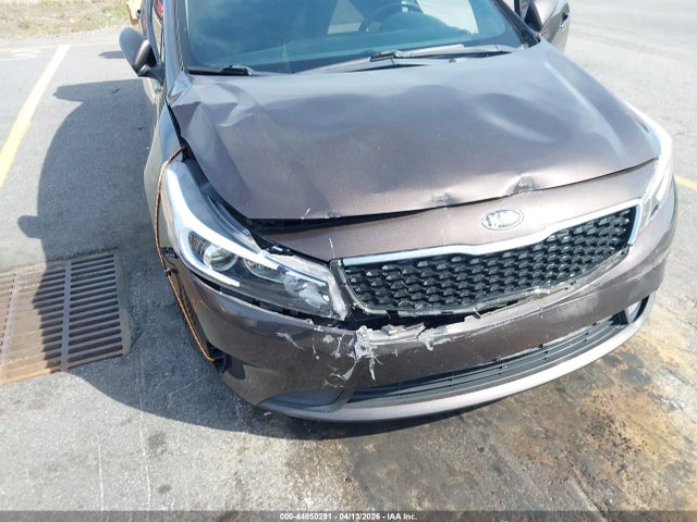 Aukcja sprzedaży 2017 Kia Forte Lx, vin: 3KPFK4A76HE152701, numer aukcji: 44850291