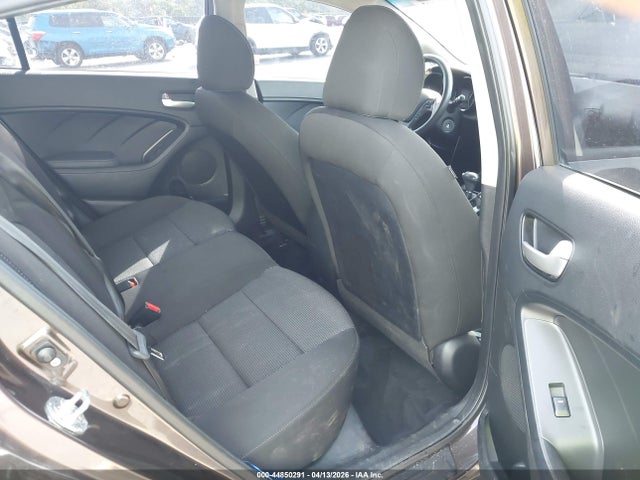 Aukcja sprzedaży 2017 Kia Forte Lx, vin: 3KPFK4A76HE152701, numer aukcji: 44850291