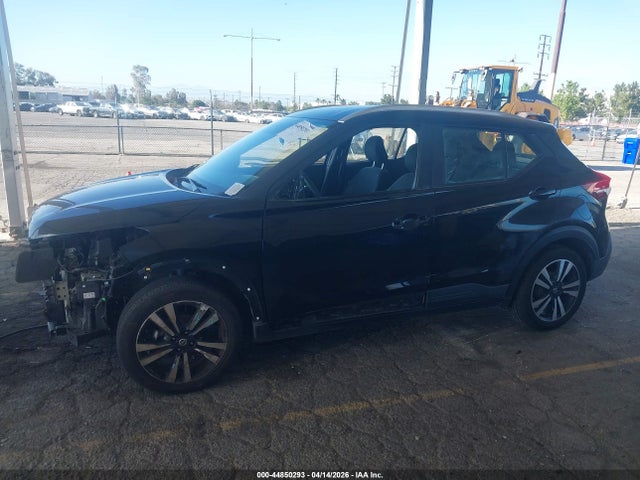 3N1CP5CUXKL544843 Nissan KICKS SV