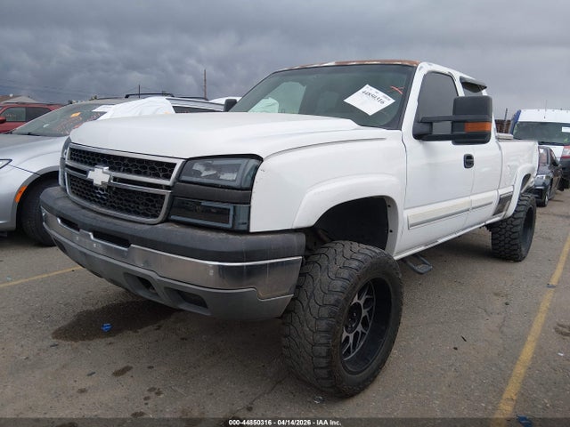 Продажа на аукционе авто 2004 Chevrolet Silverado 1500 Ls, vin: 2GCEK19T641231420, номер лота: 44850316