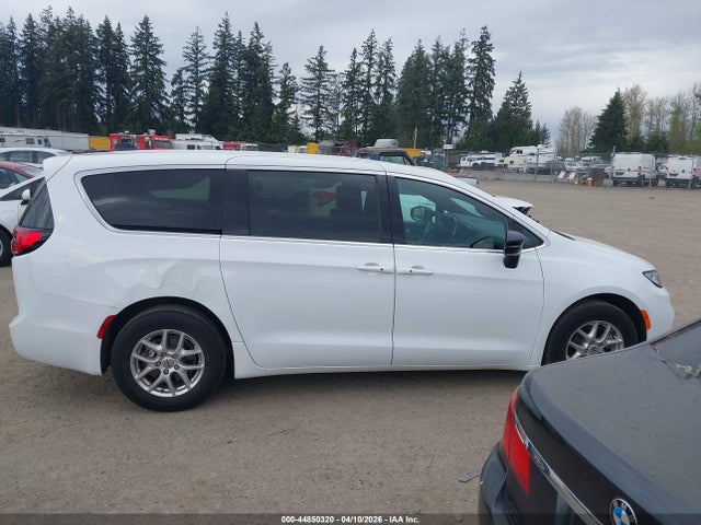 Продаж на аукціоні авто 2024 Chrysler Pacifica Touring, vin: 2C4RC1FG0RR145695, номер лоту: 44850320