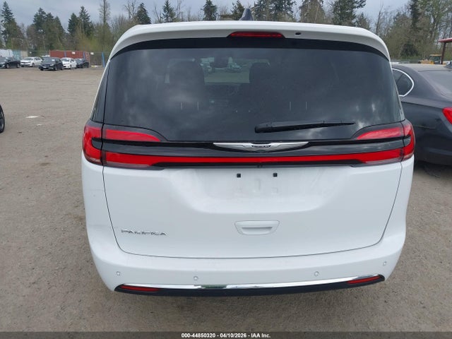 Продаж на аукціоні авто 2024 Chrysler Pacifica Touring, vin: 2C4RC1FG0RR145695, номер лоту: 44850320
