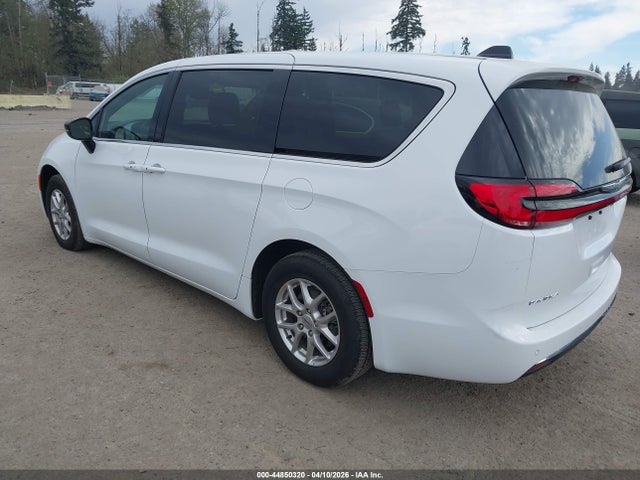 2024 CHRYSLER PACIFICA 2C4RC1FG0RR145695 Photo 2