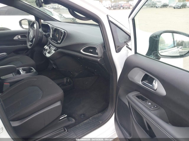 2024 CHRYSLER PACIFICA 2C4RC1FG0RR145695 Photo 4