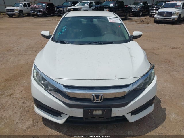Aukcja sprzedaży 2018 Honda Civic Lx, vin: 2HGFC2F52JH519808, numer aukcji: 44850331
