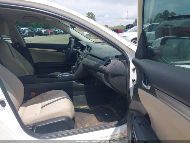 Aukcja sprzedaży 2018 Honda Civic Lx, vin: 2HGFC2F52JH519808, numer aukcji: 44850331