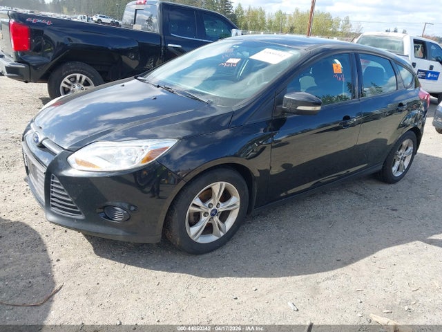 Ford FOCUS SE 2014 1FADP3K21EL350925 Image 2