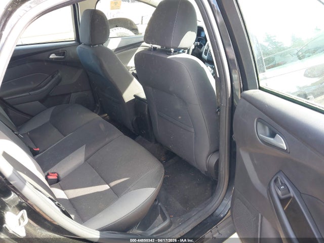 Ford FOCUS SE 2014 1FADP3K21EL350925 Image 8