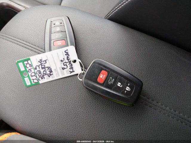 Продажа на аукционе авто 2023 Toyota Rav4 Hybrid Limited, vin: JTMD6RFV7PD083582, номер лота: 44850343